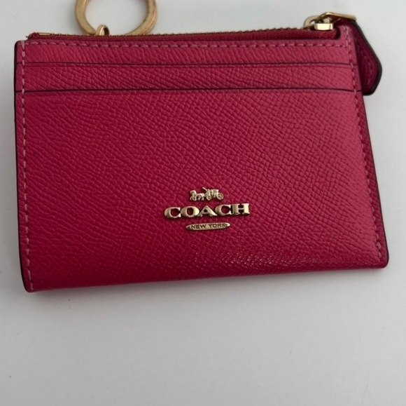 Coach - Picture 2 of 10